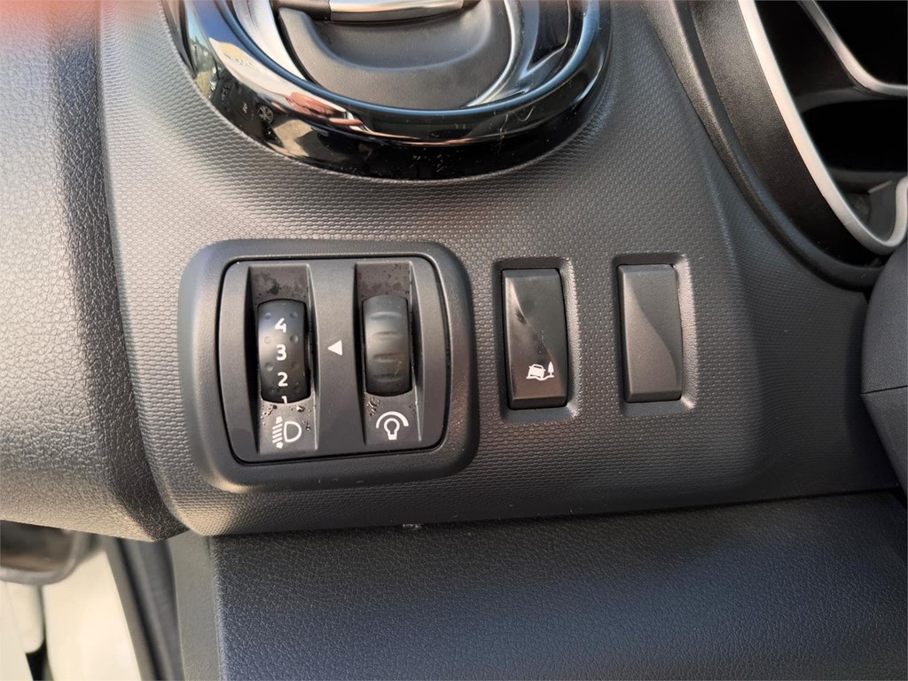 Foto 13 RENAULT-TRAFIC L1H1 8LPN