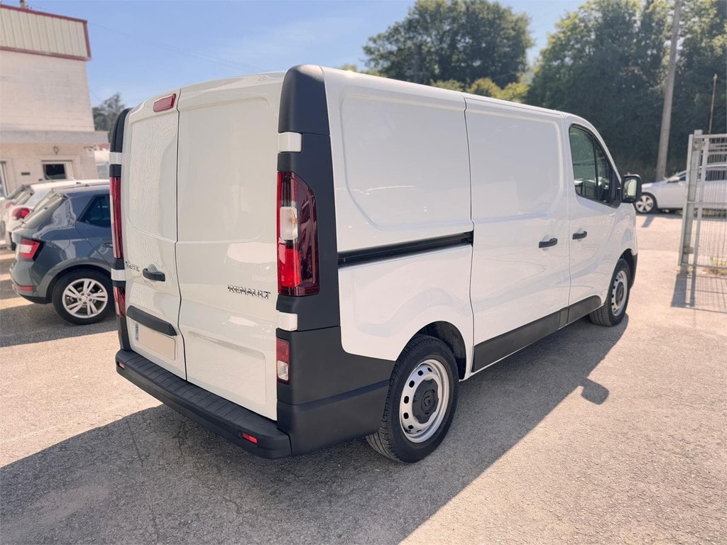 Foto 3 RENAULT-TRAFIC L1H1 8LPN