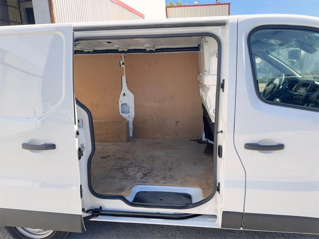Foto 7 RENAULT-TRAFIC L1H1 8LPN