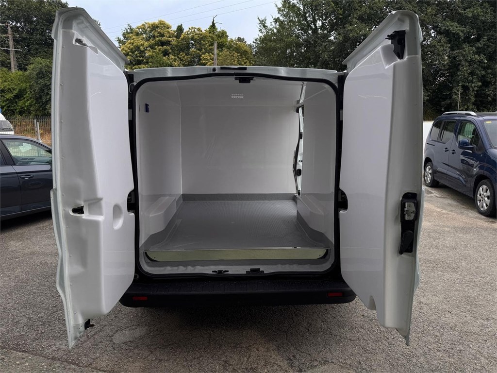 Foto 9 RENAULT-TRAFIC L1H1 ISOTERMO 04MBW