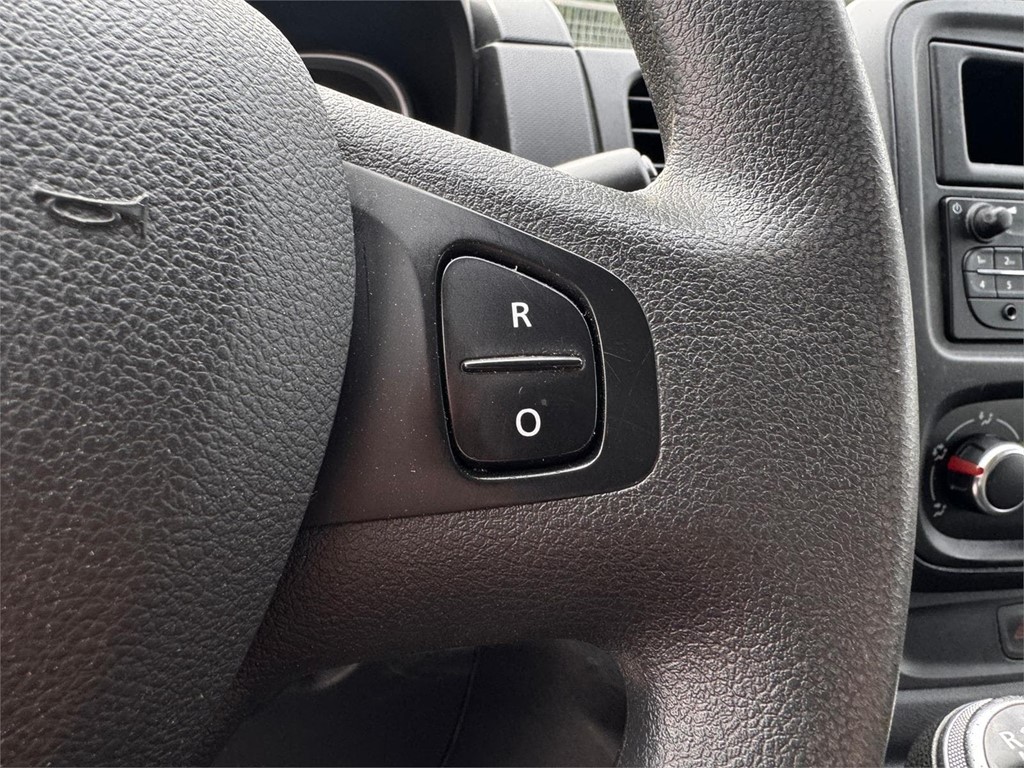 Foto 10 RENAULT-TRAFIC L1H1 ISOTERMO IR 4LNG