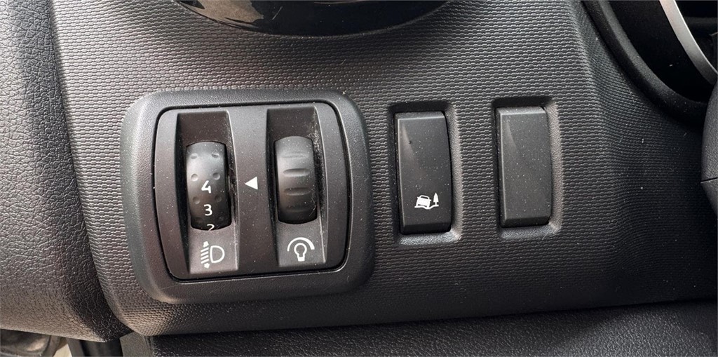 Foto 11 RENAULT-TRAFIC L1H1 ISOTERMO IR 4LNG