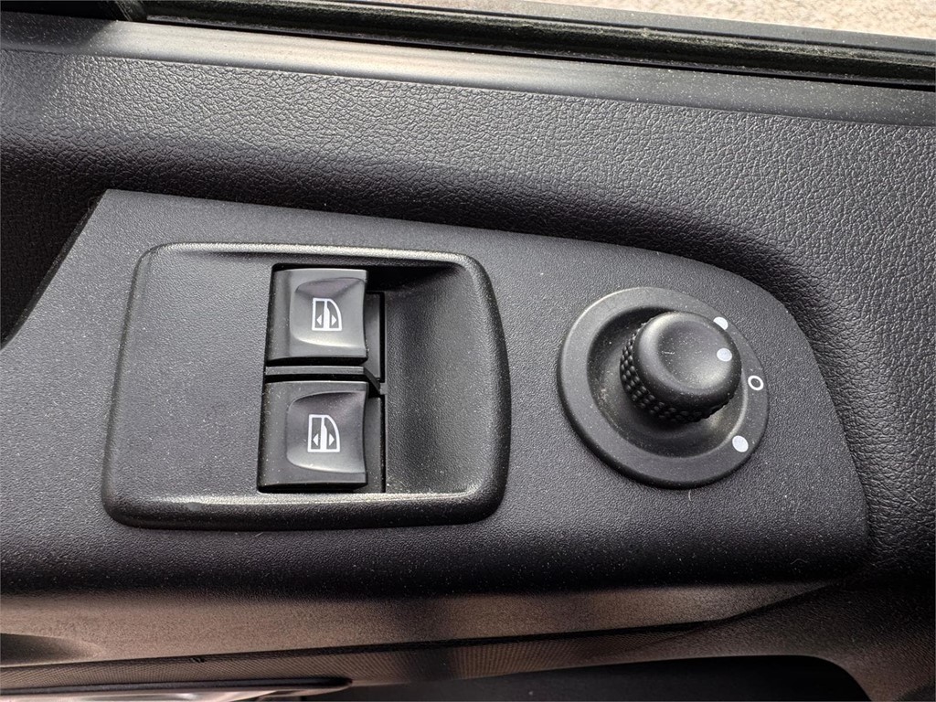 Foto 7 RENAULT-TRAFIC L1H1 ISOTERMO IR 4LNG