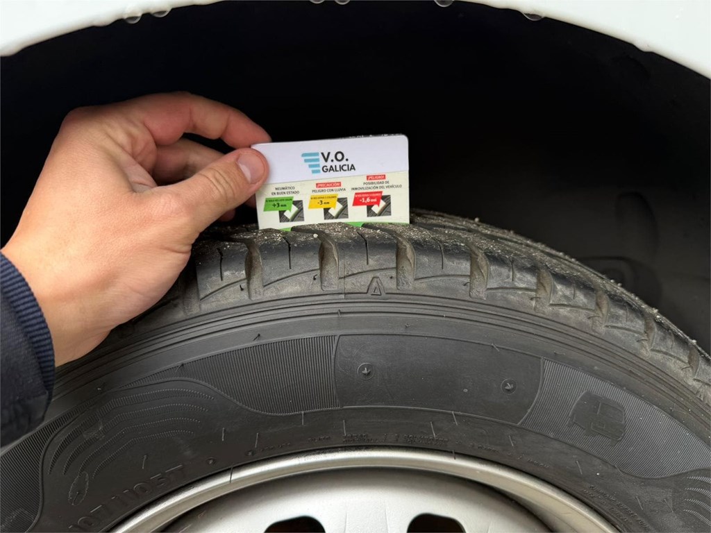 Foto 20 RENAULT-TRAFIC L1H1 ISOTERMO IR 50LNC