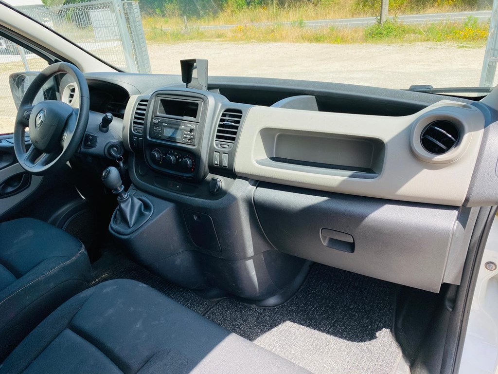 Foto 7 RENAULT-TRAFIC L2 H1 ISOTERMO