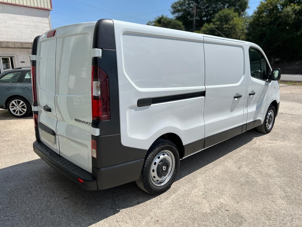 Foto 4 RENAULT-TRAFIC L2 H1