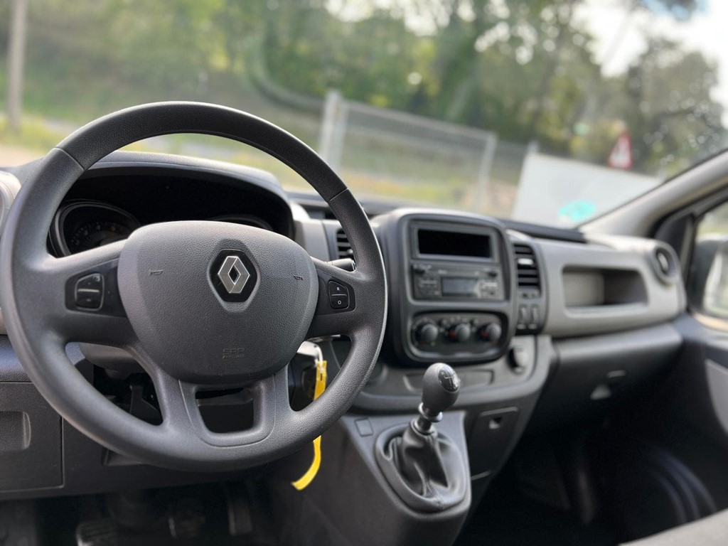 Foto 7 RENAULT-TRAFIC L2 H1