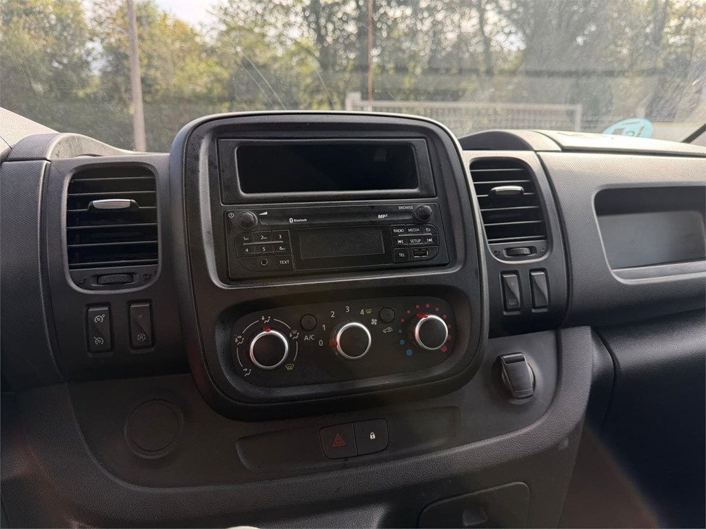 Foto 14 RENAULT-TRAFIC L2H1 5LMJ