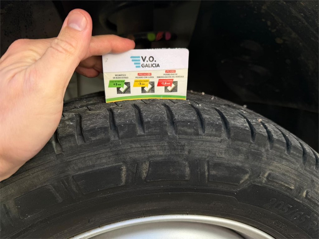 Foto 23 RENAULT-TRAFIC L2H1 5LMJ