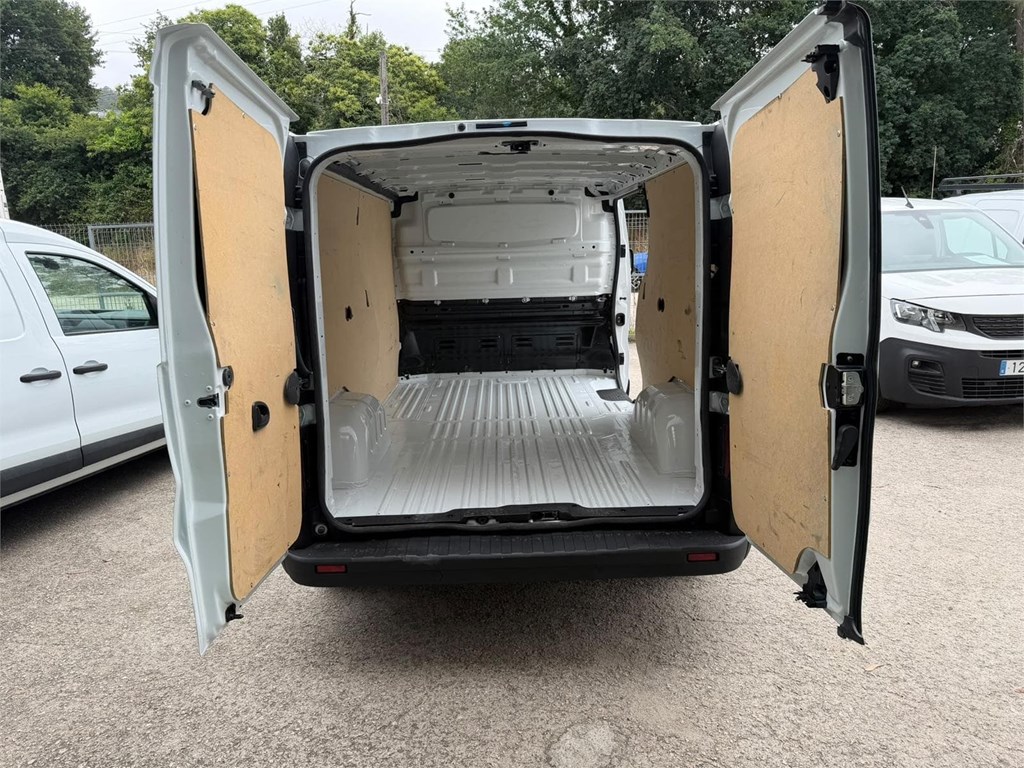 Foto 12 RENAULT-TRAFIC L2H1 5MHL