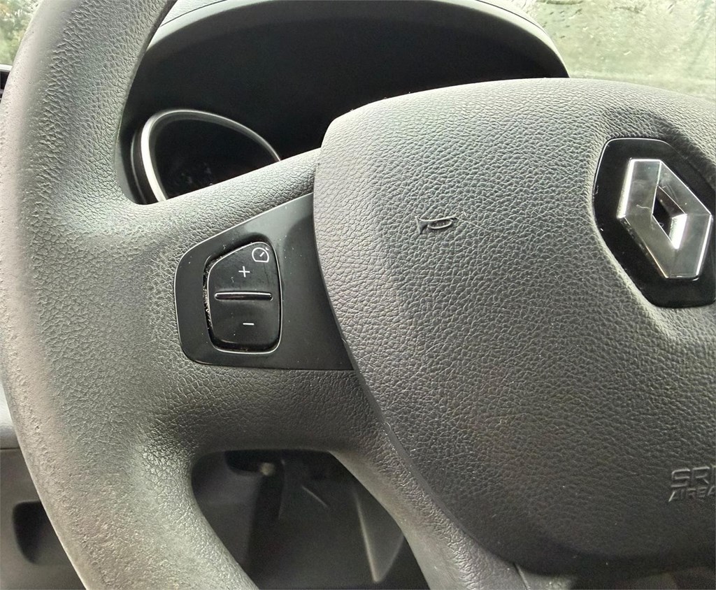 Foto 11 RENAULT-TRAFIC L2H1 ISOTERMO IR