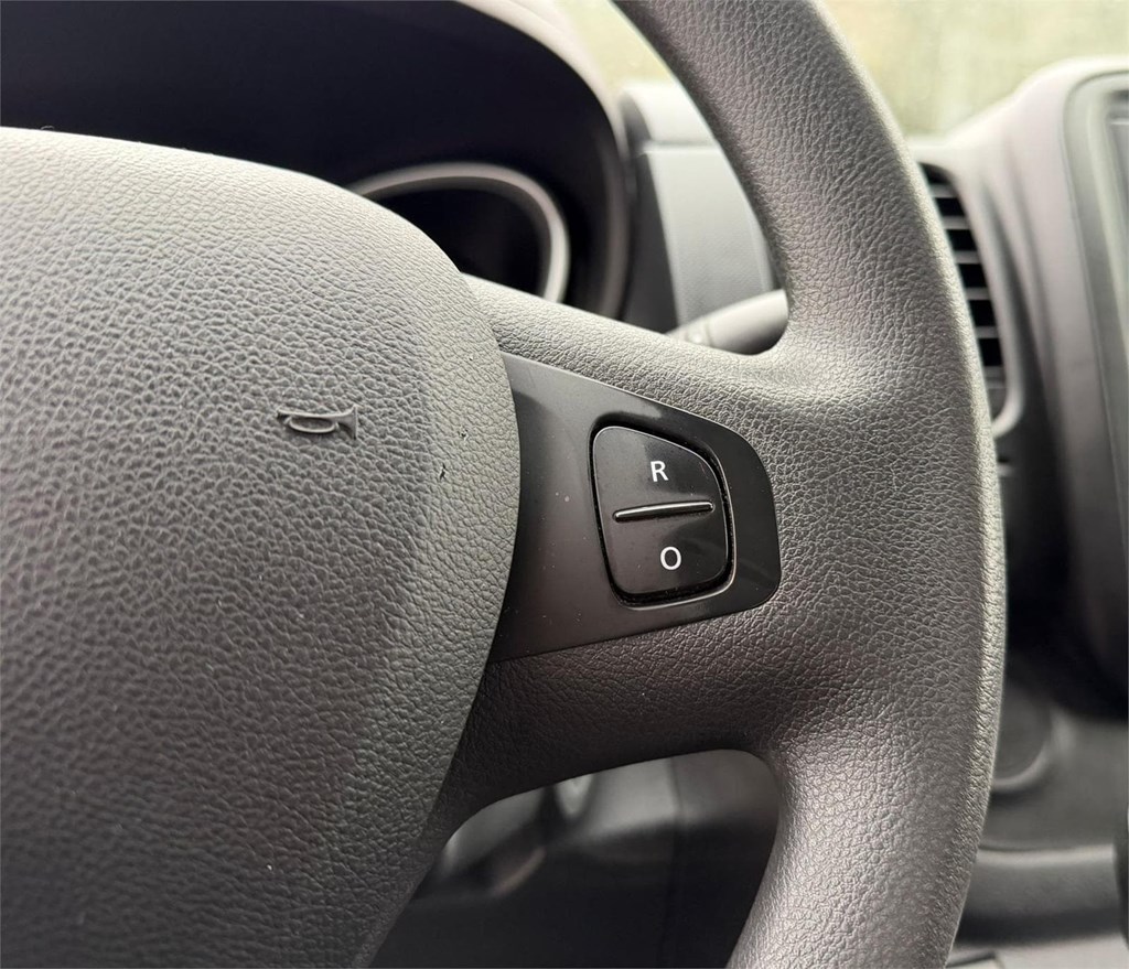 Foto 12 RENAULT-TRAFIC L2H1 ISOTERMO IR