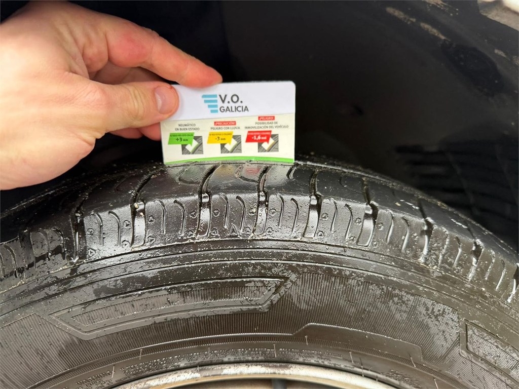 Foto 17 RENAULT-TRAFIC L2H1 ISOTERMO IR