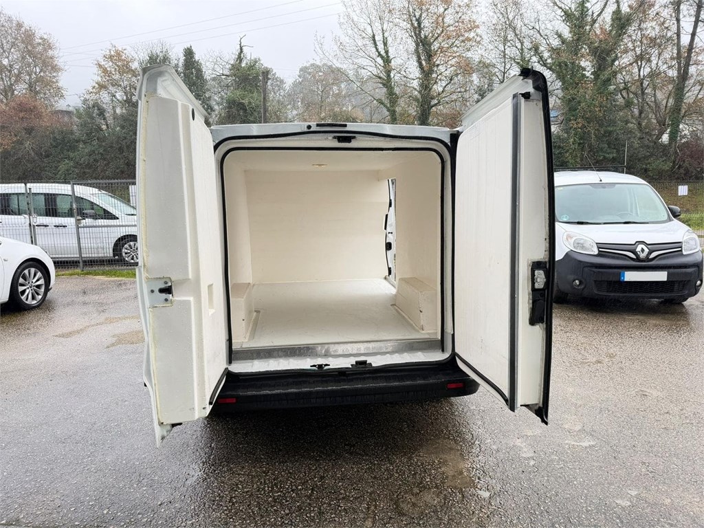 Foto 6 RENAULT-TRAFIC L2H1 ISOTERMO IR