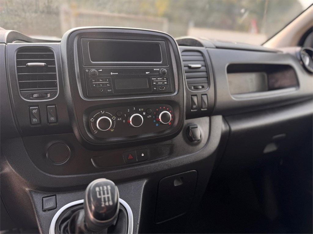 Foto 9 RENAULT-TRAFIC  L2H1 
