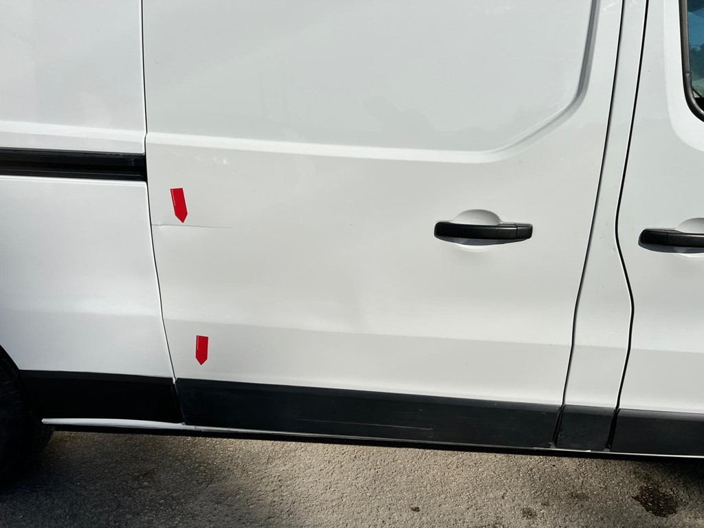 Foto 27 RENAULT-TRAFIC L2H1