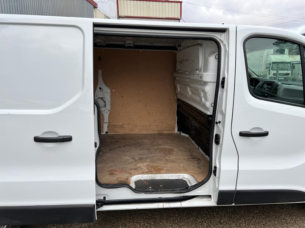 Foto 11 RENAULT-TRAFIC L2H1 