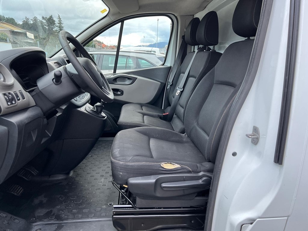 Foto 5 RENAULT-TRAFIC L2H1 