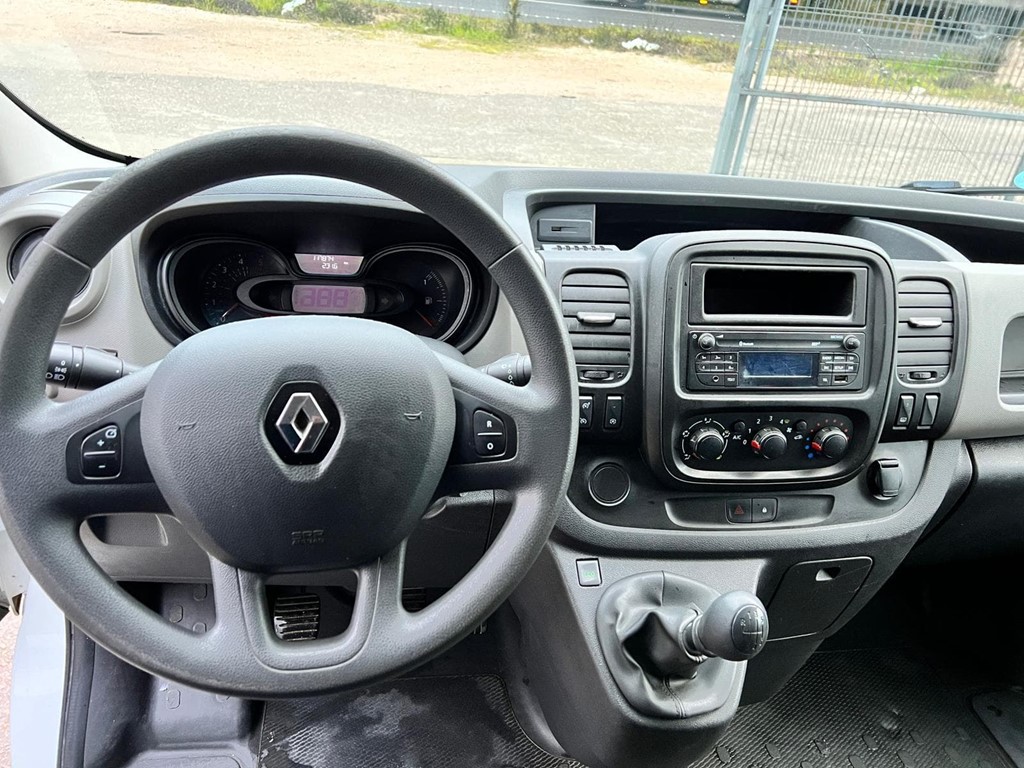 Foto 9 RENAULT-TRAFIC L2H1 