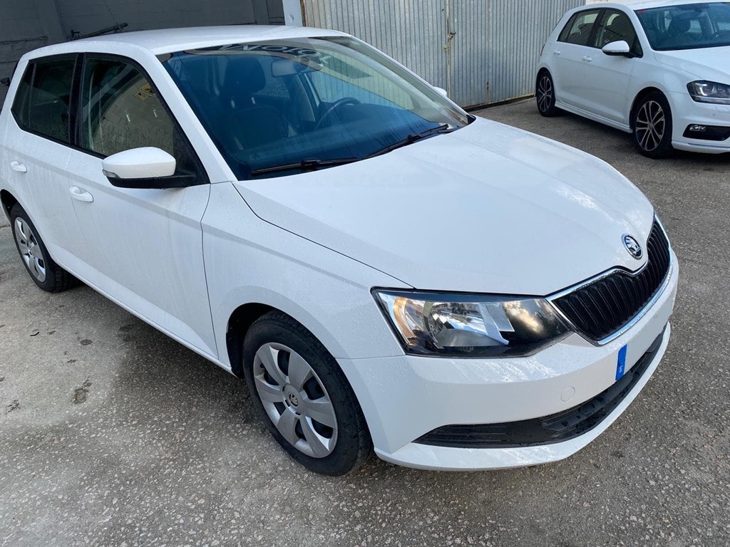Foto 2 SKODA-FABIA  AMBITION