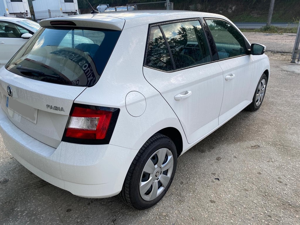Foto 4 SKODA-FABIA  AMBITION