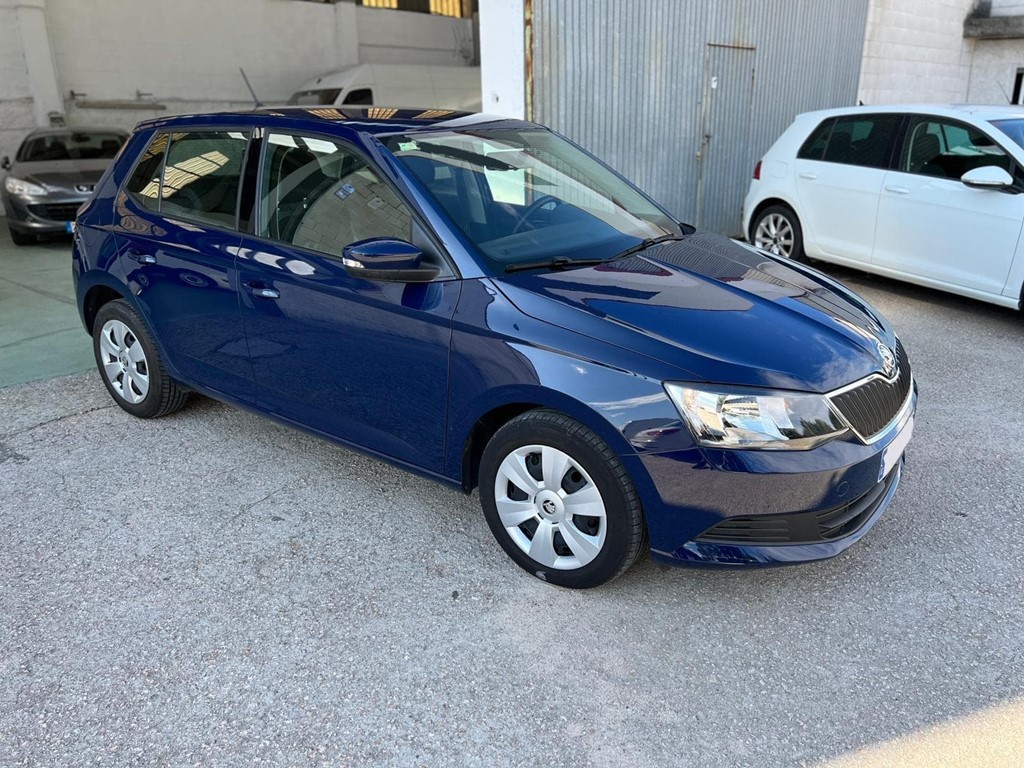 Foto 2 SKODA-FABIA AMBITION