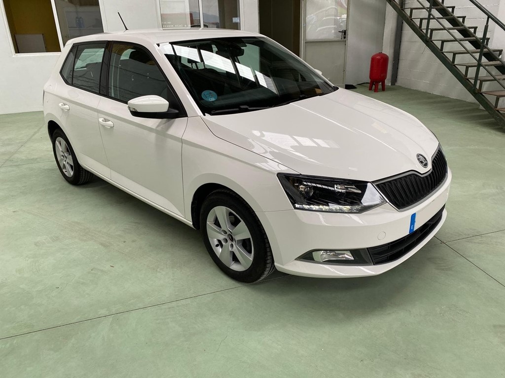 Foto 2 SKODA-FABIA  LIKE