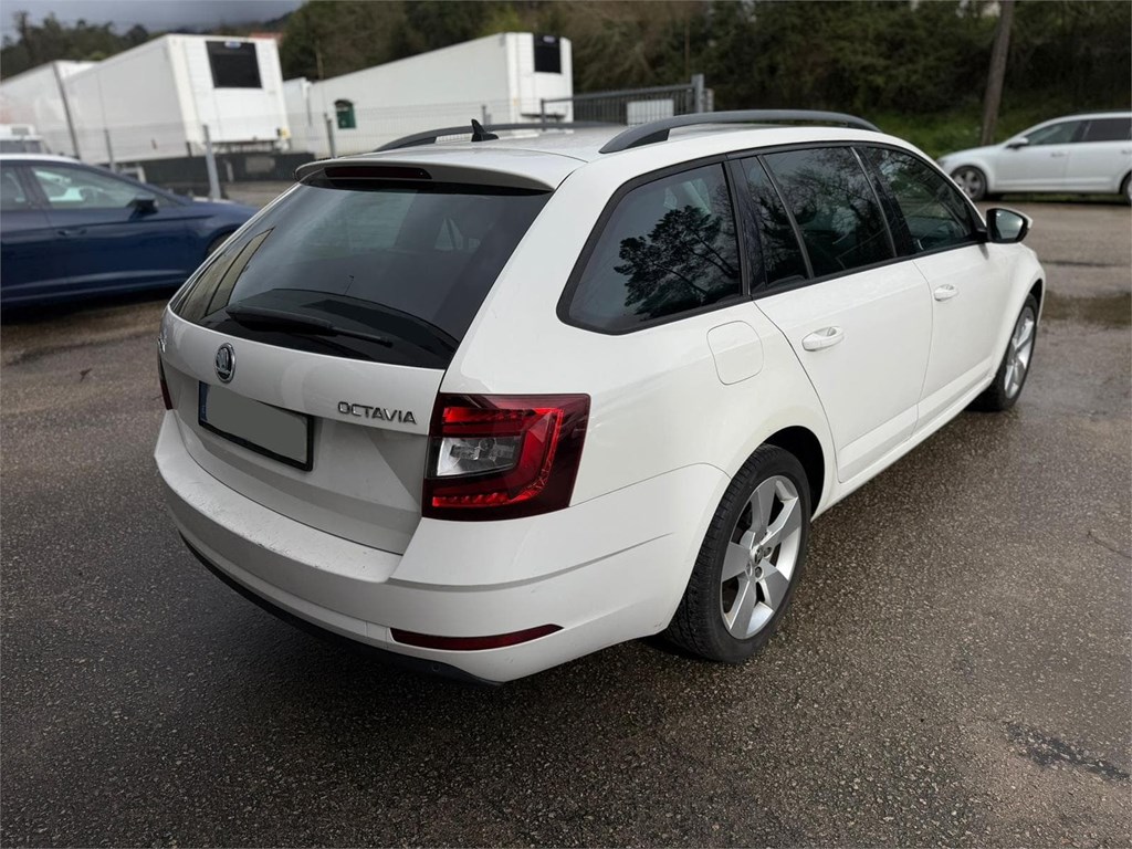 Foto 4 SKODA-OCTAVIA COMBI CR  2KWZ