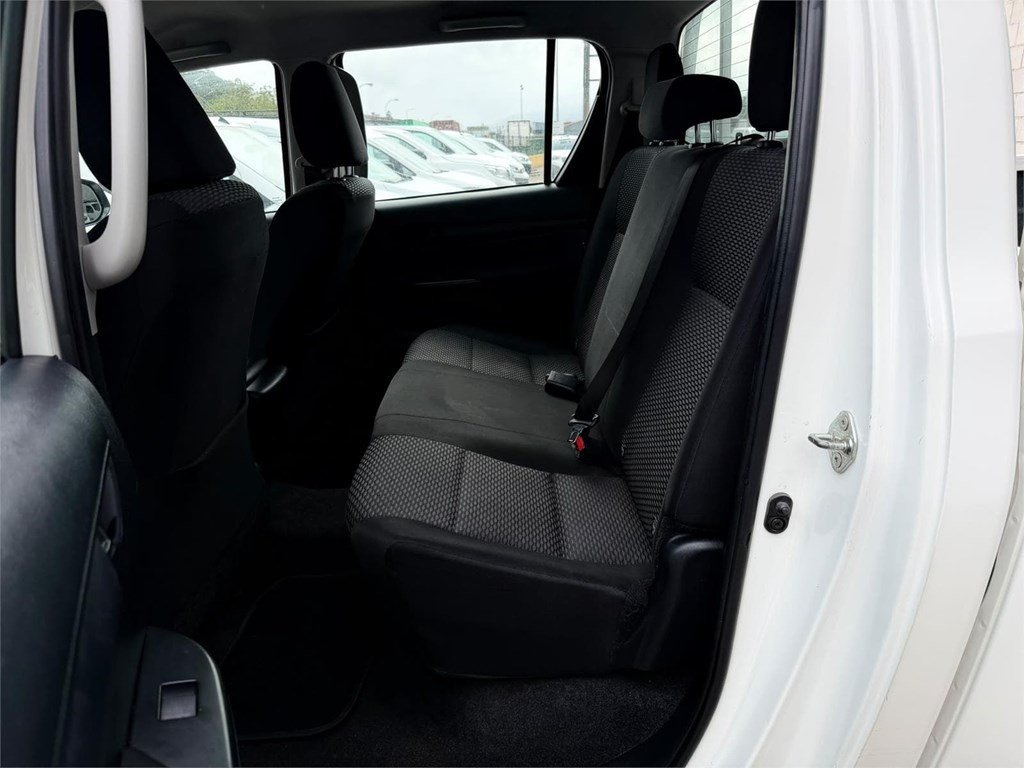 Foto 12 TOYOTA-HILUX CABINA DOBLE GX 8LYC