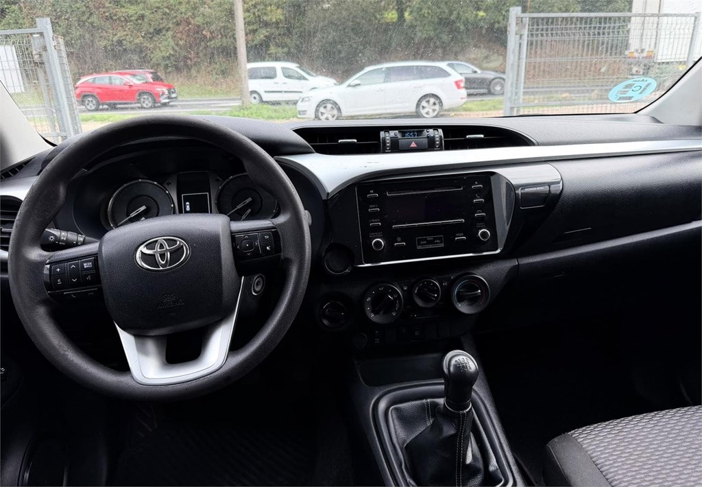 Foto 13 TOYOTA-HILUX CABINA DOBLE GX 8LYC
