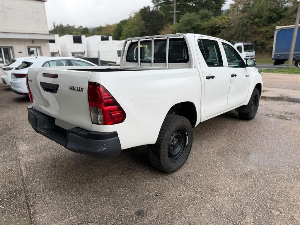 Foto 3 TOYOTA-HILUX CABINA DOBLE GX 8LYC