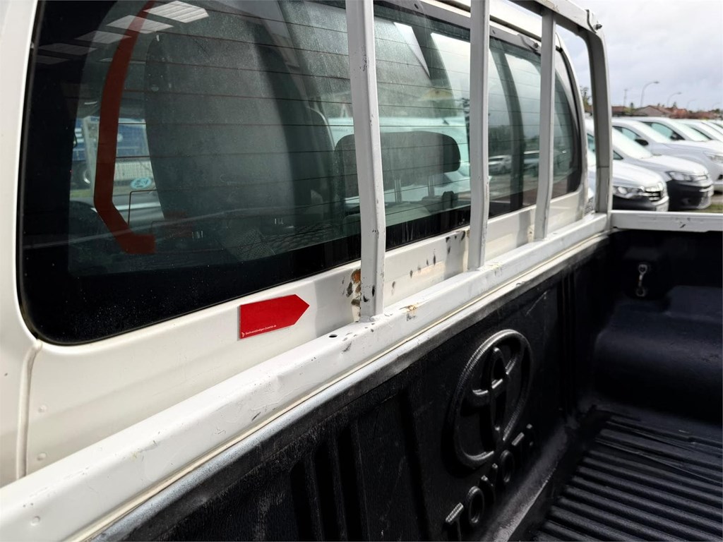 Foto 43 TOYOTA-HILUX CABINA DOBLE GX 8LYC