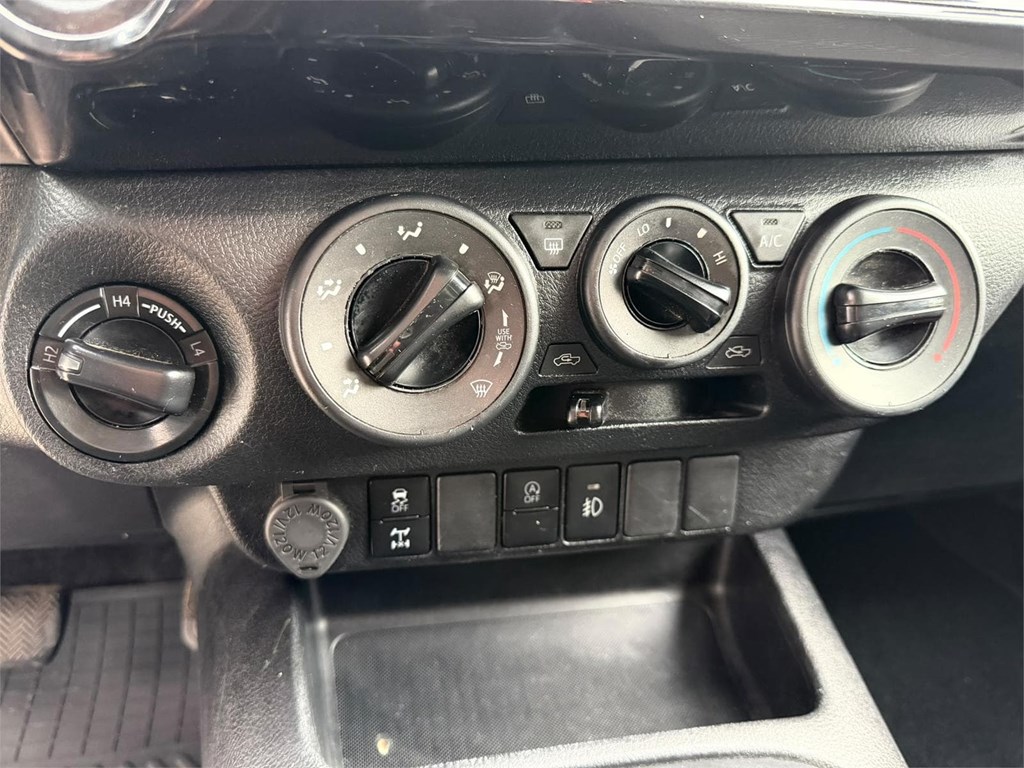 Foto 8 TOYOTA-HILUX CABINA DOBLE GX 8LYC