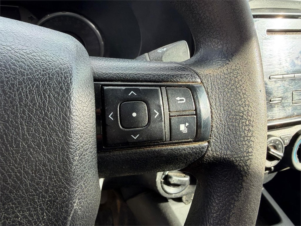 Foto 10 TOYOTA-HILUX DOBLE CABINA GX 2.4 D4 4X4 LYH