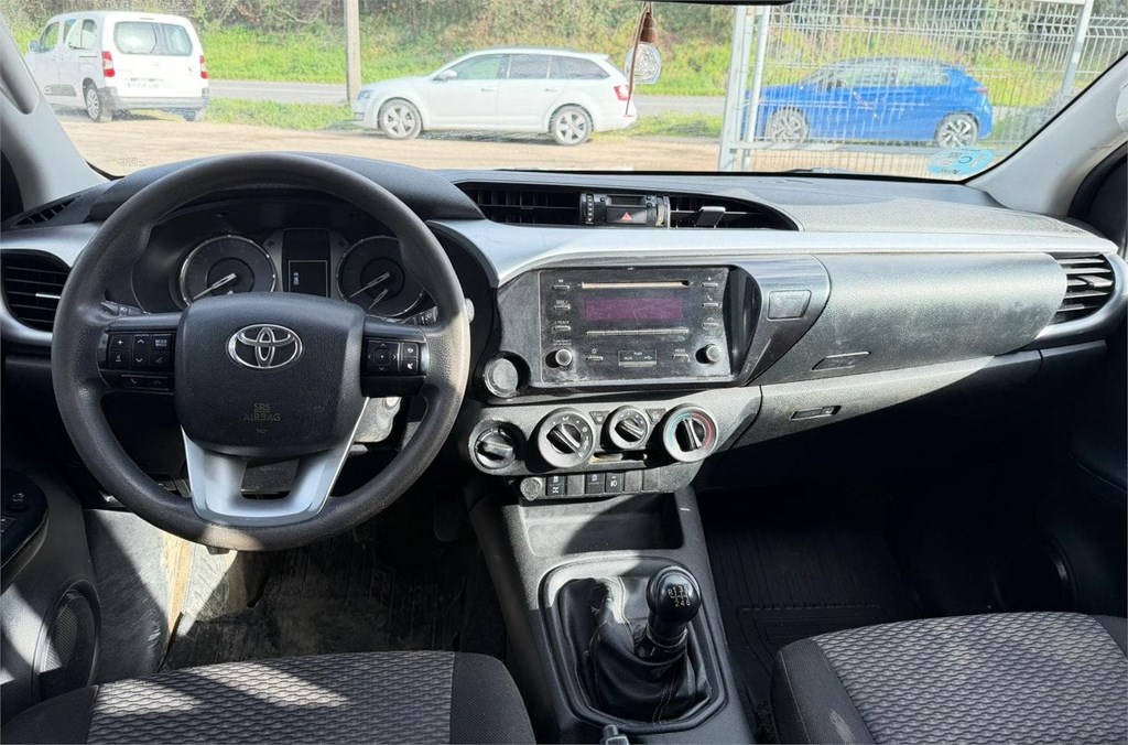 Foto 17 TOYOTA-HILUX DOBLE CABINA GX 2.4 D4 4X4 LYH