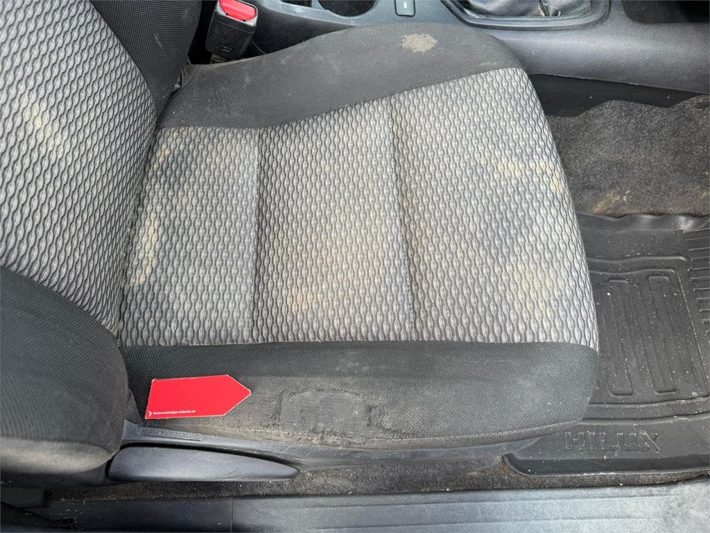 Foto 27 TOYOTA-HILUX DOBLE CABINA GX 2.4 D4 4X4 LYH