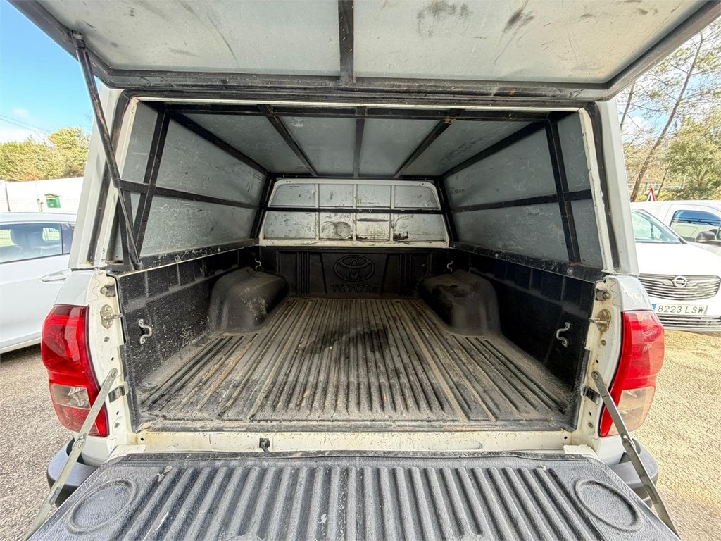 Foto 29 TOYOTA-HILUX DOBLE CABINA GX 2.4 D4 4X4 LYH