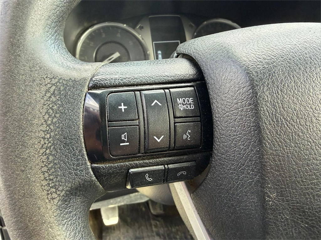 Foto 9 TOYOTA-HILUX DOBLE CABINA GX 2.4 D4 4X4 LYH