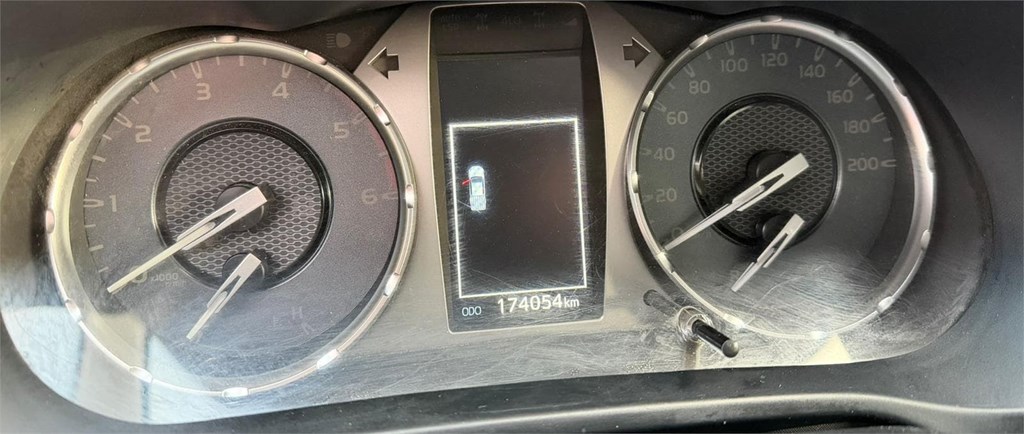 Foto 19 TOYOTA-HILUX DOBLE CABINA GX 2.4 D4D 4X4 Hardtop LPN