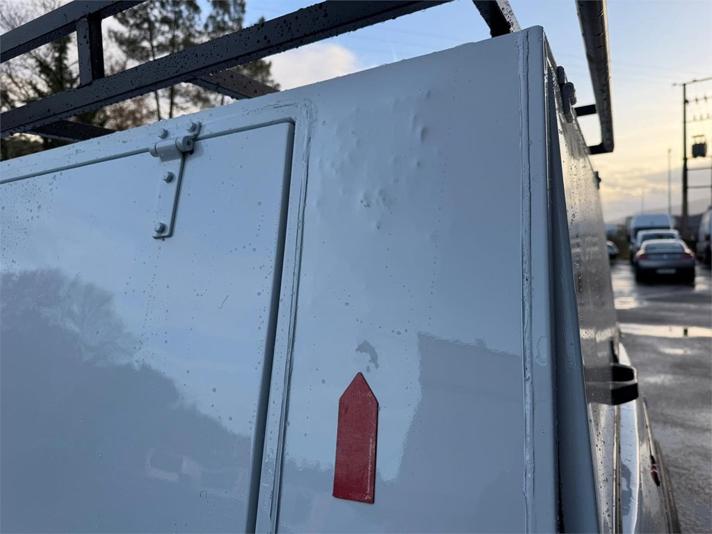 Foto 30 TOYOTA-HILUX DOBLE CABINA GX 2.4 D4D 4X4 Hardtop LPN