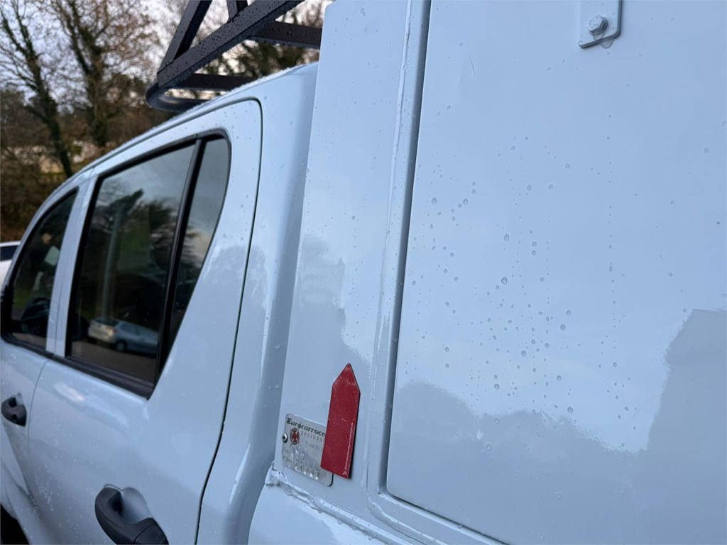 Foto 31 TOYOTA-HILUX DOBLE CABINA GX 2.4 D4D 4X4 Hardtop LPN