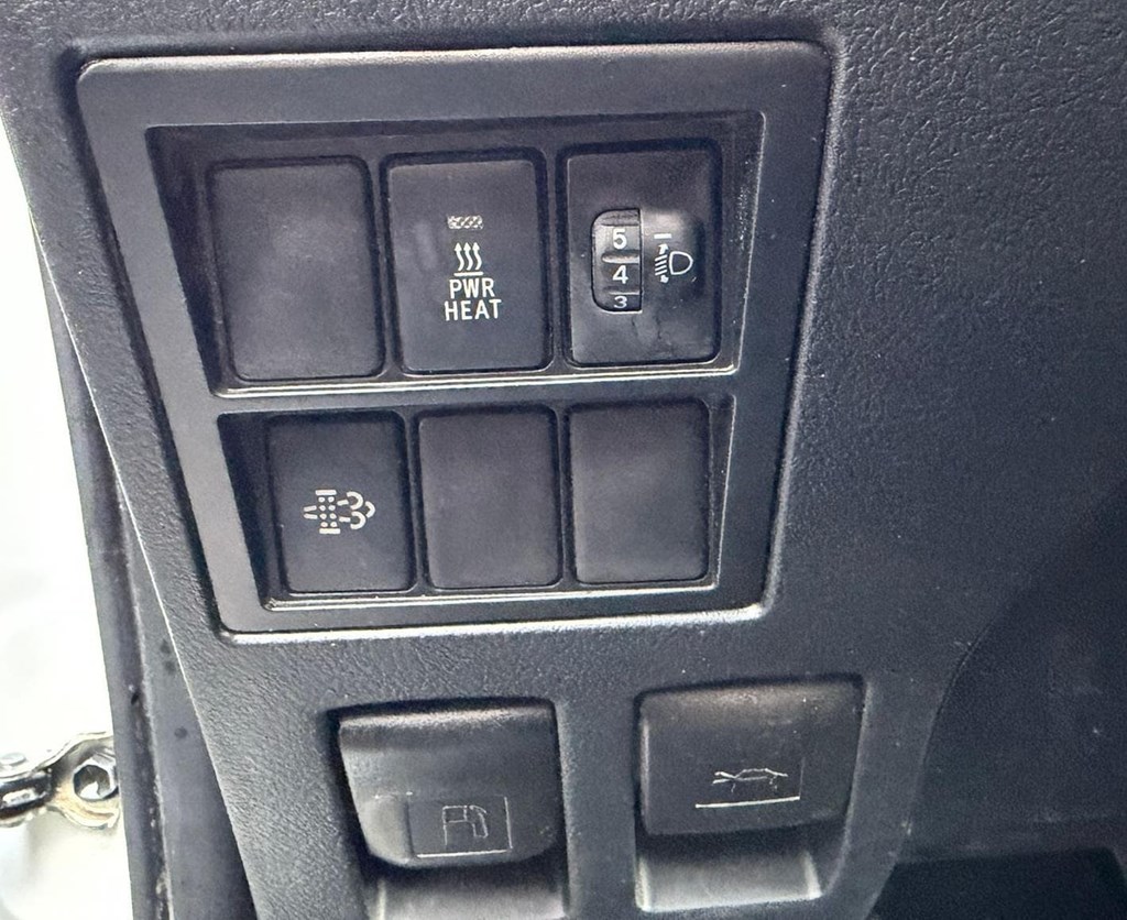 Foto 7 TOYOTA-HILUX DOBLE CABINA GX 2.4 D4D 4X4 Hardtop LPN