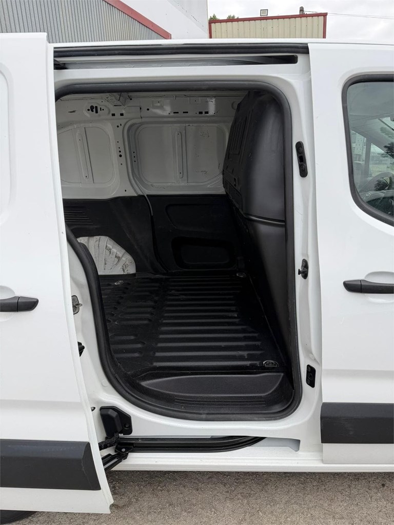 Foto 15 TOYOTA-PROACE CITY GX FURGÓN 9LTT