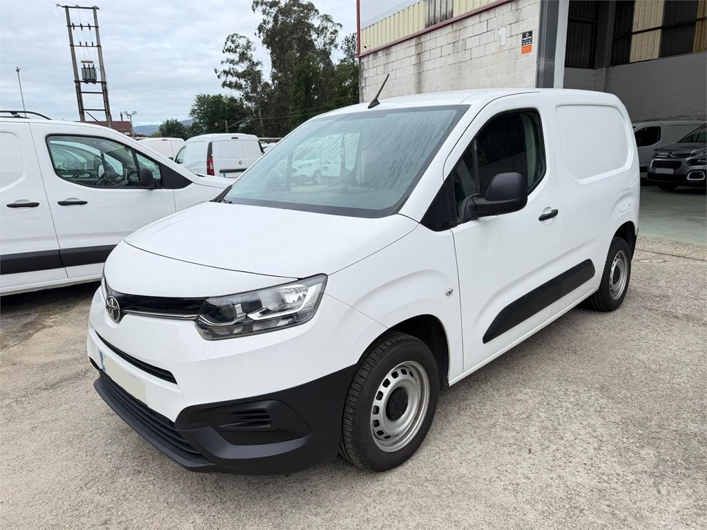 Foto 1 TOYOTA-PROACE CITY GX FURGÓN 9LTT