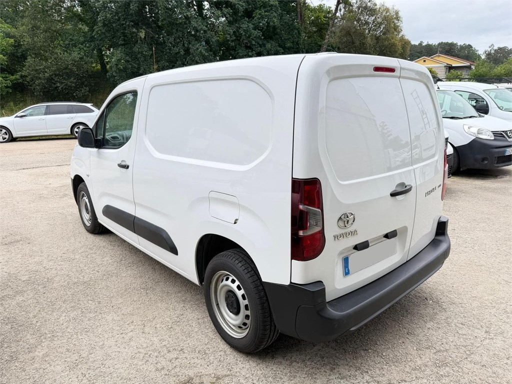 Foto 3 TOYOTA-PROACE CITY GX FURGÓN 9LTT