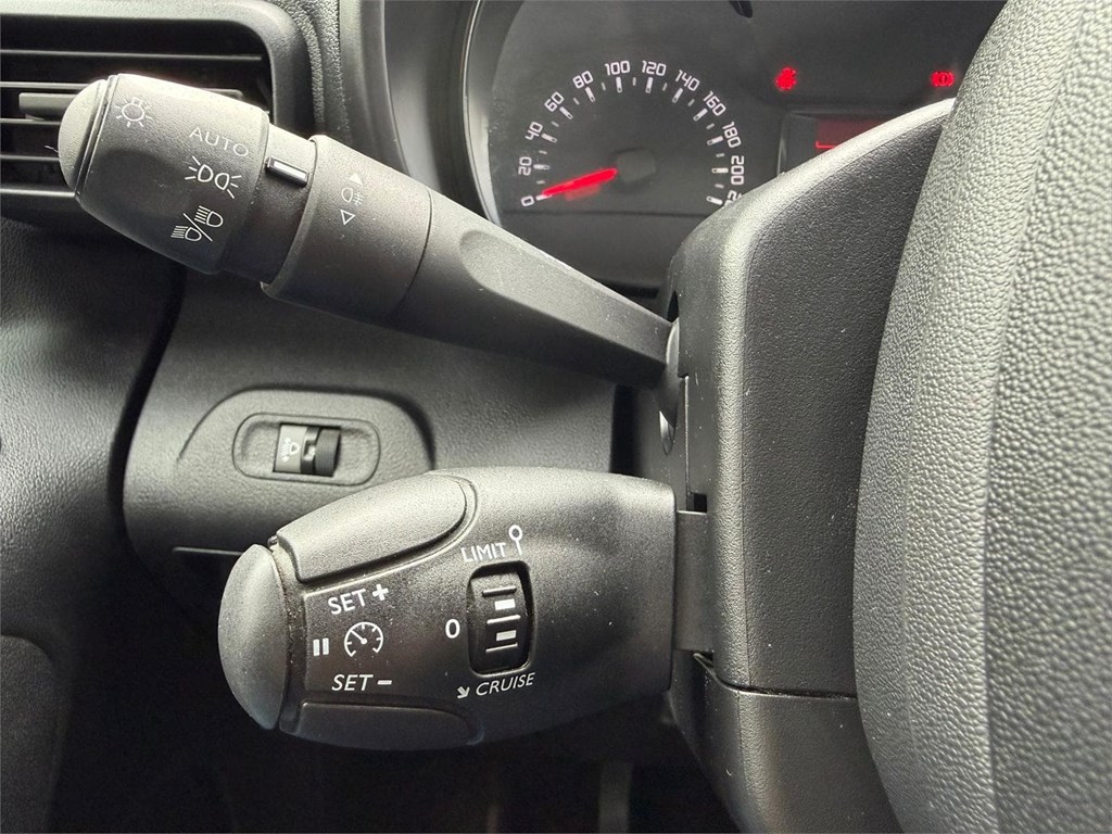 Foto 6 TOYOTA-PROACE CITY GX FURGÓN 9LTT