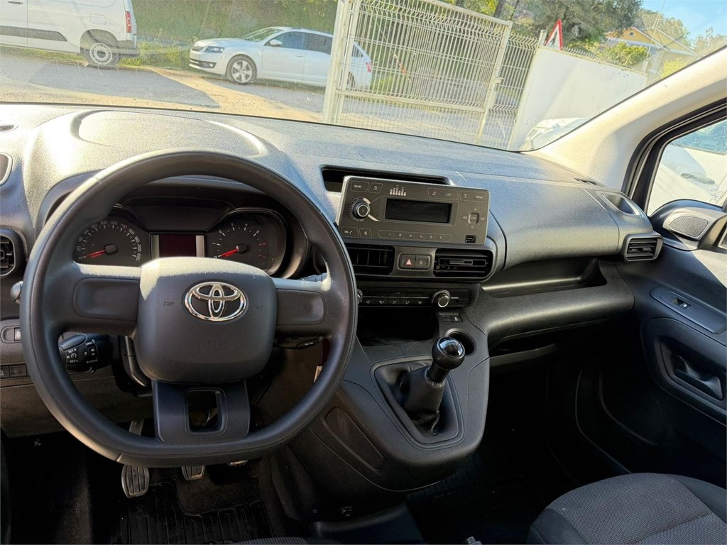 Foto 13 TOYOTA-PROACE CITY VAN L1 5LTX