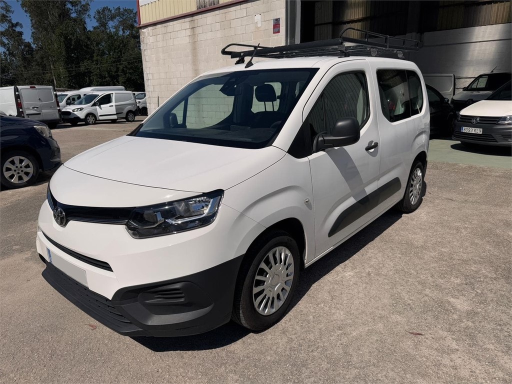Foto 1 TOYOTA-PROACE CITY VERSO COMBI 5