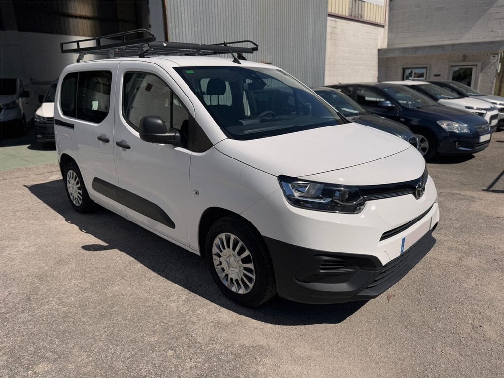 Foto 2 TOYOTA-PROACE CITY VERSO COMBI 5