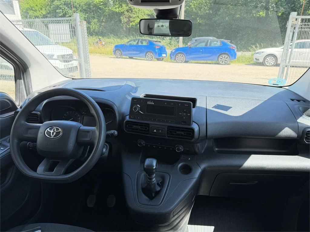 Foto 12 TOYOTA-PROACE COMBI 5 39LTX
